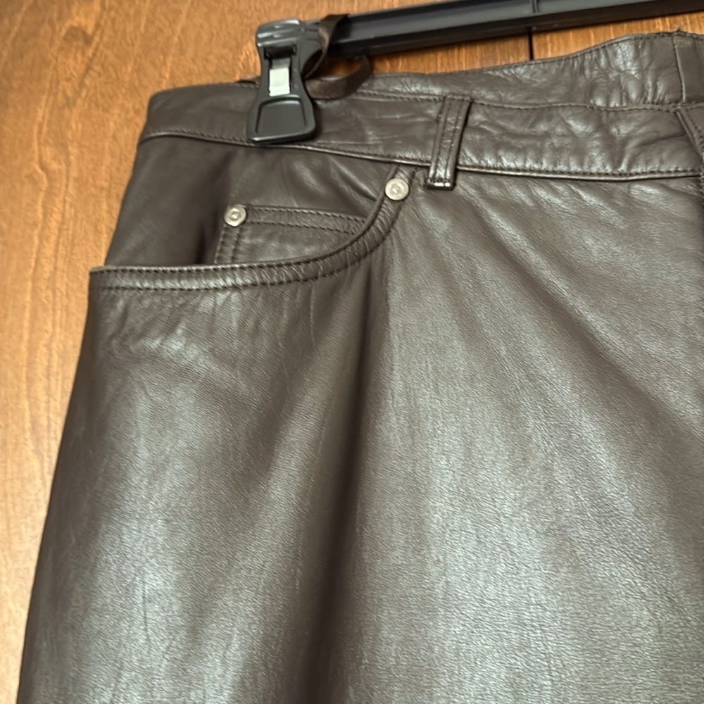 Nine West Vintage Dark Brown Straight Leg Leather Pants Sz 12. Great Condition - Picture 3 of 6
